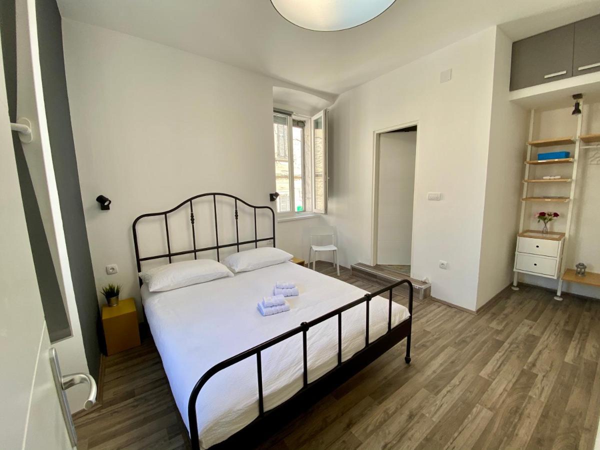 Apartments Flanaticus Pula Extérieur photo